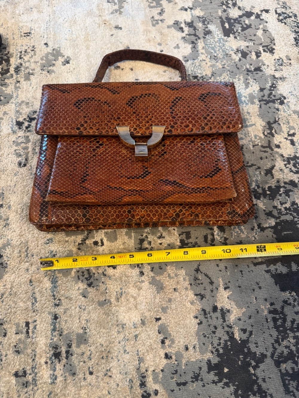 Vintage Classic Brown snake skin Leather Top-Handle Bag. Look at photos.